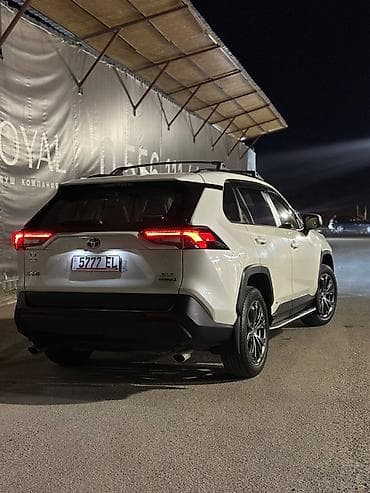 prius v: Toyota RAV4: 2022 г., 2.5 л, Вариатор, Бензин, Кроссовер — 5