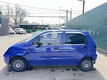 лобовое стекло матиз: Автомобиль Daewoo Matiz синего цвета, выполненный в кузове хэтчбек — 4