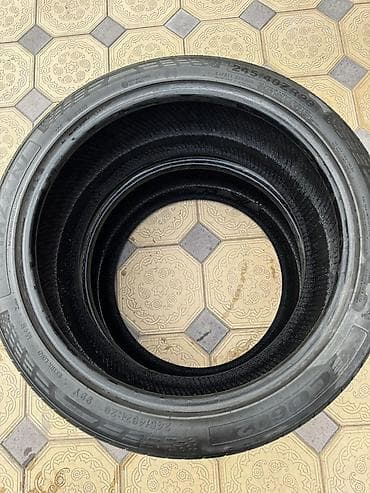 235 60 18: Комплект перед 245/40Z R20 Зад 275/35Z R 20 от бмв G30 заводской — 1