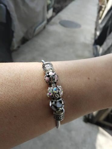 купить свадебное платье недорого: Продаю браслеты бижутерия хорошего качества.длина браслета 18 см на — 2