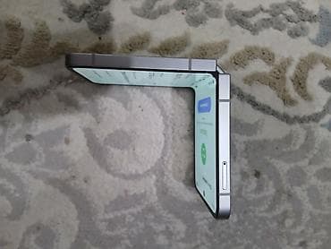 nokia 800: Samsung Z Flip, Б/у, 256 ГБ, цвет - Черный, 1 SIM, eSIM — 5
