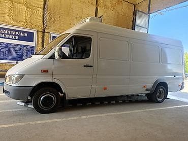 купить стекло для холодильника: Рефрижераторный фургон на базе Mercedes-Benz Sprinter (длинная база — 1