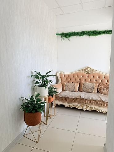 Аренда офисов, 50 м², В жилом комплексе, 1 линия