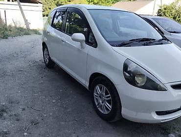 mazda 2000: Honda Fit: 2005 г., 1.3 л, Вариатор, Бензин, Хэтчбэк — 2