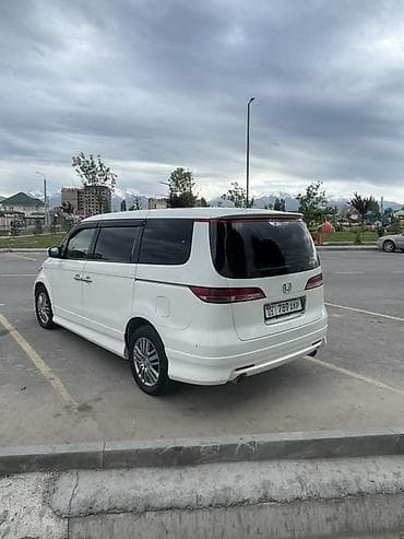 поменяю: Honda Elysion: 2004 г., 3 л, Автомат, Газ, Минивэн — 3