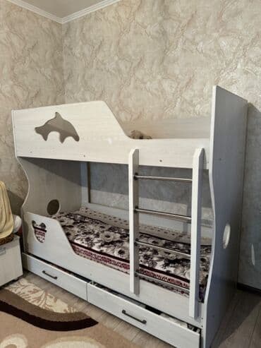 двухъярусные кровать бу: Балдар үчүн эки ярустуу, Колдонулган, Башка материал, түсү - Ак — 1