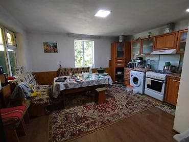 токмок недвижимости: Продается дом (2 дома + зимне-летняя кухня) на участке 8 соток.📍 — 4