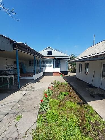 длиная: Продаётся жилой дом с полноценным набором комнат и просторной — 7