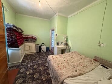 2 комнаты, 47 м², Сталинка, 2 этаж, Старый ремонт