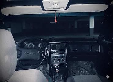 90: Audi 80: 1989 г., Седан — 10