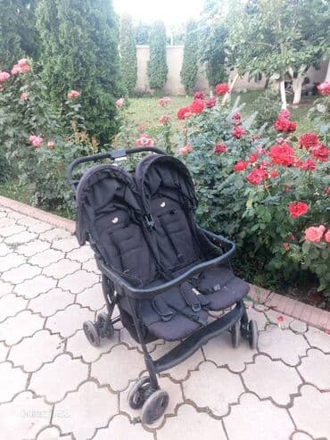 подставка для второго ребенка на коляску: Коляска, цвет - Черный, Б/у — 1