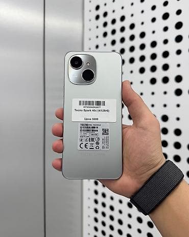 Tecno Spark 30C, Б/у, 128 ГБ, цвет - Серый, 2 SIM