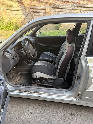 kia pegas: Hyundai Accent: 2000 г., 1.5 л, Механика, Бензин, Хэтчбэк — 4