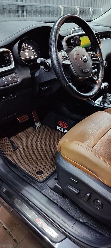 понарамный люк: Kia Sorento: 2018 г., Автомат, Кроссовер — 9