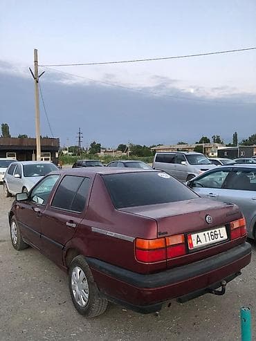 стоп венто: Volkswagen Vento: 1993 г., 1.6 л, Механика, Бензин, Седан — 5
