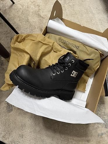 Босоножки, сандалии, шлепанцы: Мужские ботинки, 44, DC, Новый, цвет - Черный, Самовывоз, Платная доставка — 2