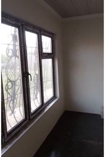 сдаю помещения ош: Жаны жасалган магазин сатылат. 30кв метр узуну 6, туурасы 4,8 высота — 3