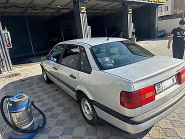 Volkswagen Passat: 1994 г., 2 л, Автомат, Газ, Седан — 4