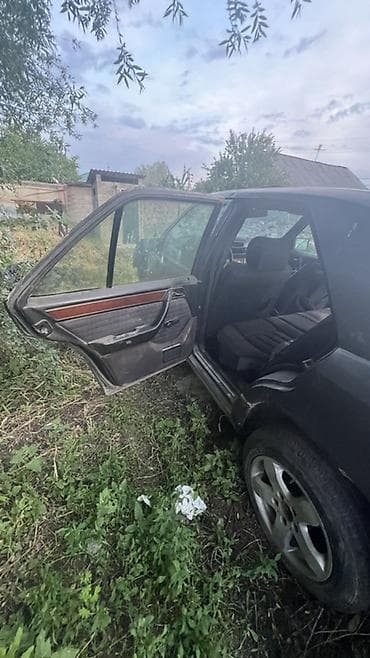 крыло переднее мерседес w210: Mercedes-Benz W124: 1992 г., Седан — 3