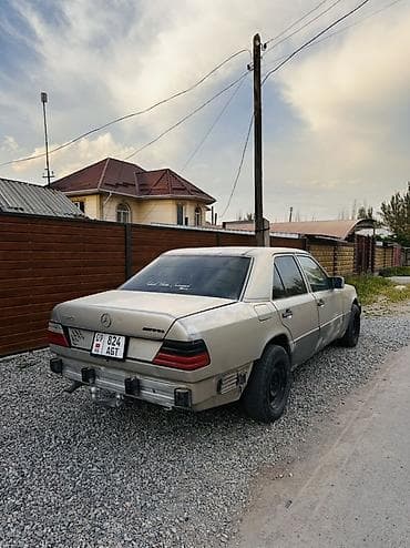 светящийся значок скания: Mercedes-Benz W124: 1992 г., 2.2 л, Автомат, Бензин, Седан — 4