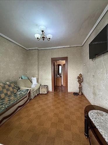 кв продаю: 3 комнаты, 62 м², Кок-Жар мкр 105 серия, 2 этаж, Евроремонт — 4