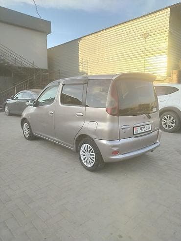 Транспорт: Toyota Funcargo: 2002 г., 1.3 л, Автомат, Бензин, Универсал — 5