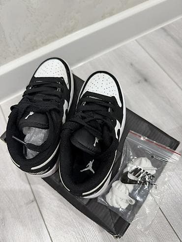 Детская обувь: Детские кроссовки Air Jordan 1 Low (PS) Оригинал - Цвет — 3
