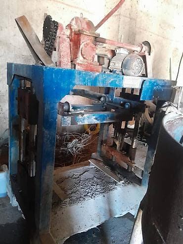 уголок кухоный бу: Станок для производства пескоблоков — 2