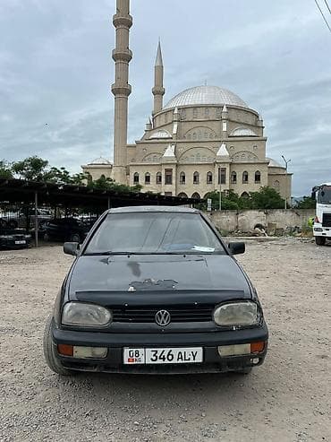 Продажа авто: Volkswagen Golf: 1992 г., 1.8 л, Механика, Бензин, Хэтчбэк — 3