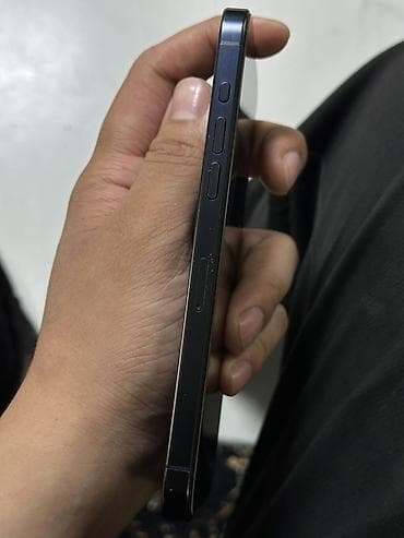 iphone 21: IPhone 15 Pro Max, Black Titanium — 2