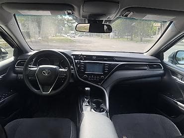 Транспорт: Toyota Camry: 2018 г., 2.5 л, Автомат, Бензин — 5