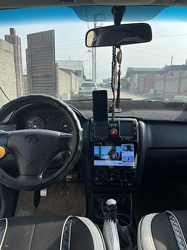 атбашы авто: Hyundai Getz: 2007 г., 1.2 л, Кол менен иштөөчү, Бензин, Хетчбек — 6