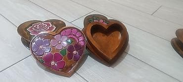 детскую кроватку кроватка к: Деревянные шкатулки в форме сердца с рельефной ручной росписью. - — 9