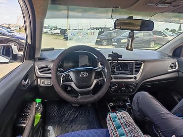 решетка е39: Hyundai Solaris: 2018 г., 1.6 л, Автомат, Бензин, Седан — 7