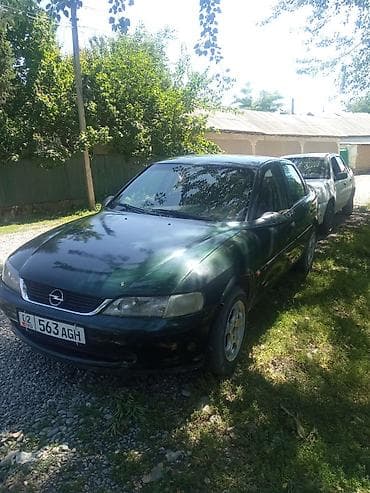 воз: Opel Vectra: 1998 г., 1.5 л, Механика, Бензин, Седан — 5