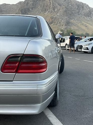 обмен машын: Mercedes-Benz E-Class: 2001 г., 3.2 л, Автомат, Бензин, Седан — 4