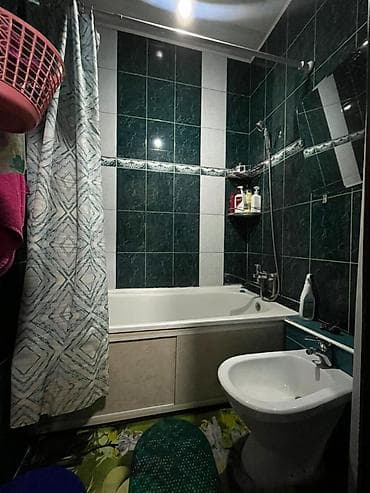 Квартиры: 4 комнаты, 60 м², 105 серия, Аламедин-1 мкр 105 серия, 7 этаж — 8