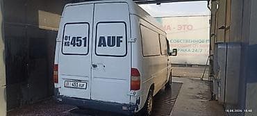 эшаки: Фургон Mercedes-Benz Sprinter первого поколения, длинная база, высокий — 2