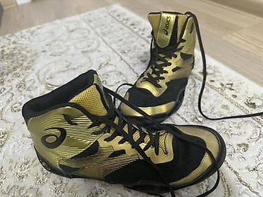 кулак тешкен: Эркектердин кроссовкасы, 40.5, 41, Asics, Колдонулган, түсү - Алтын, Өзү алып кетүү — 2