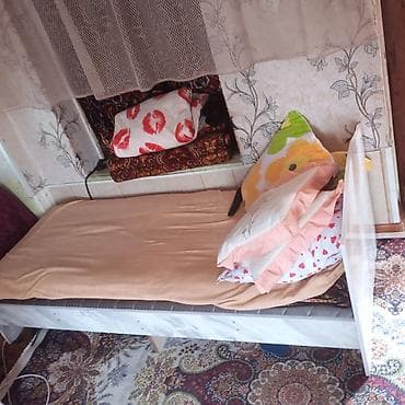 Кровати: Односпальная кровать с матрасом - Размер спального места — 1