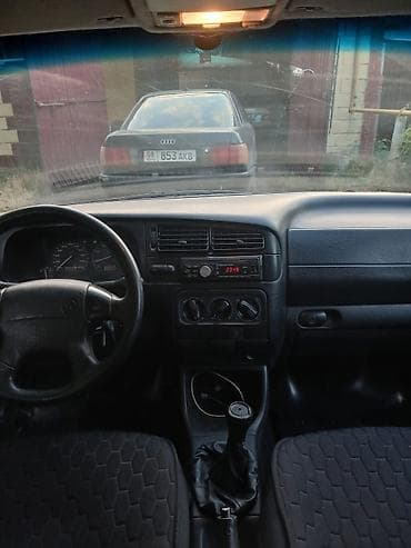 купить вента: Volkswagen Vento: 1995 г., 1.8 л, Механика, Бензин, Седан — 3