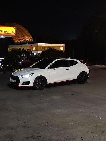 гц 8: Hyundai Veloster: 2018 г., 1.6 л, Робот, Бензин, Хэтчбэк — 1