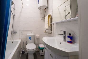 ош квартира берилет суточный западный: 1 бөлмө, Тиричилик техникасы, Домофон, Мончо буюмдары — 8