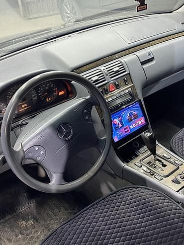 124 купе: Mercedes-Benz E-Class: 2000 г., 4.3 л, Автомат, Бензин, Седан — 7