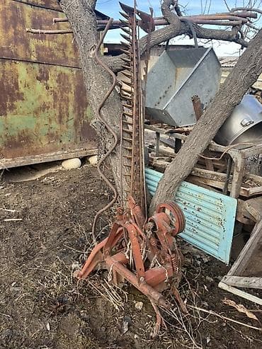 lexus e: Трактор колесный, с дизельным двигателем Д-245.7 (Минский моторный — 8