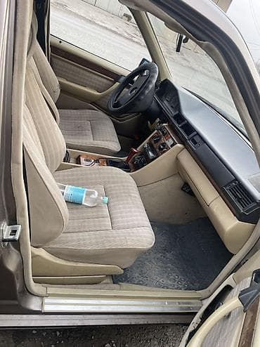 audi a4 b5: Mercedes-Benz W124: 1993 г., 2.3 л, Механика, Бензин, Седан — 8