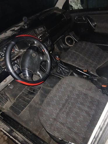 мотор жетта: Volkswagen Golf: 1991 г., Кол менен иштөөчү, Хетчбек — 2