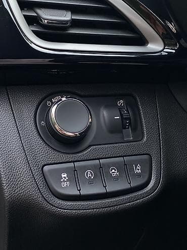 Chevrolet Spark: 2019 г., 1 л, Автомат, Бензин, Хэтчбэк — 10