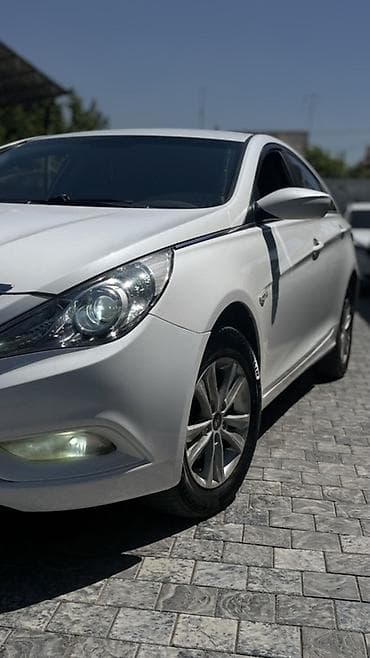 торсион багажника: Hyundai Sonata: 2010 г., 2 л, Автомат, Бензин, Седан — 3