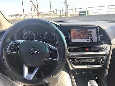 Hyundai Sonata: 2018 г., 2 л, Автомат, Бензин, Седан — 7